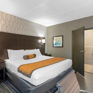 First Floor King Room Mobility accessible